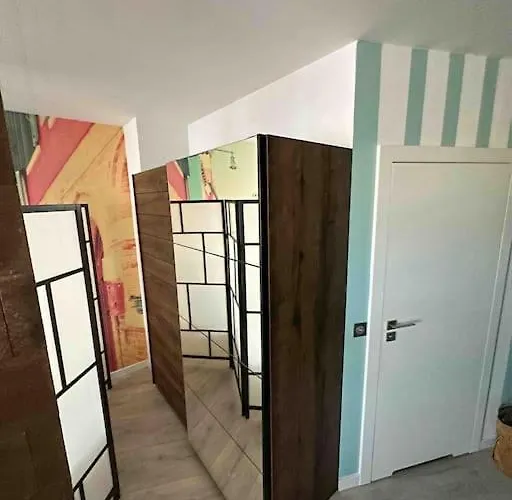 Przestronna I Jasna Kawalerka Z Balkonem * Вроцлав